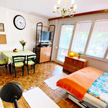 Apartment Strand Apartman *