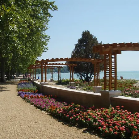 Strand Apartman Apartment